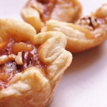 Thanksgiving Cranberry Brie Turkey Puff Pastry Bites